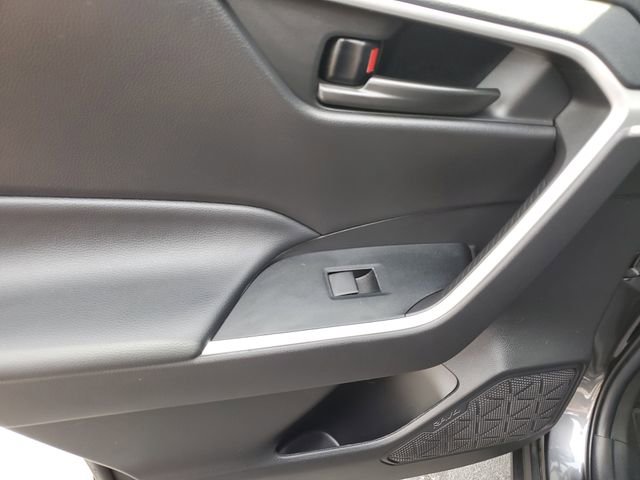 Used 2023 Toyota RAV4 LE image 20