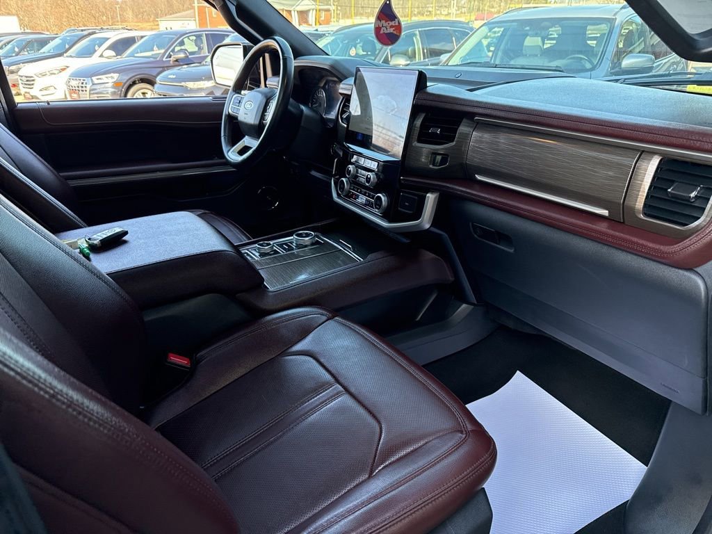 Used 2024 Ford Expedition Limited image 49
