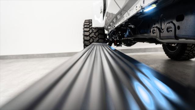 Used 2026 Jeep Gladiator Sport image 11