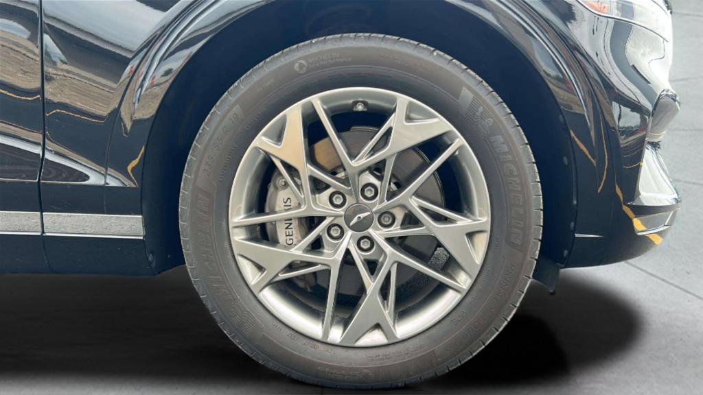 Used 2025 Genesis GV70 2.5T AWD/4WD image 23