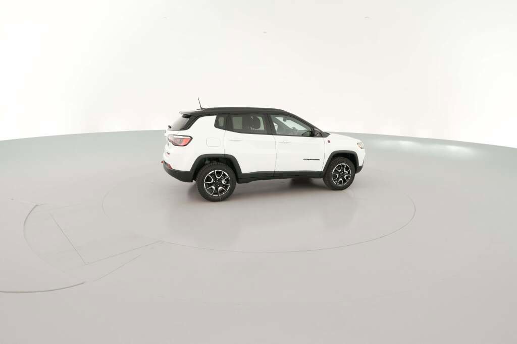 New 2026 Jeep Compass Trailhawk image 13