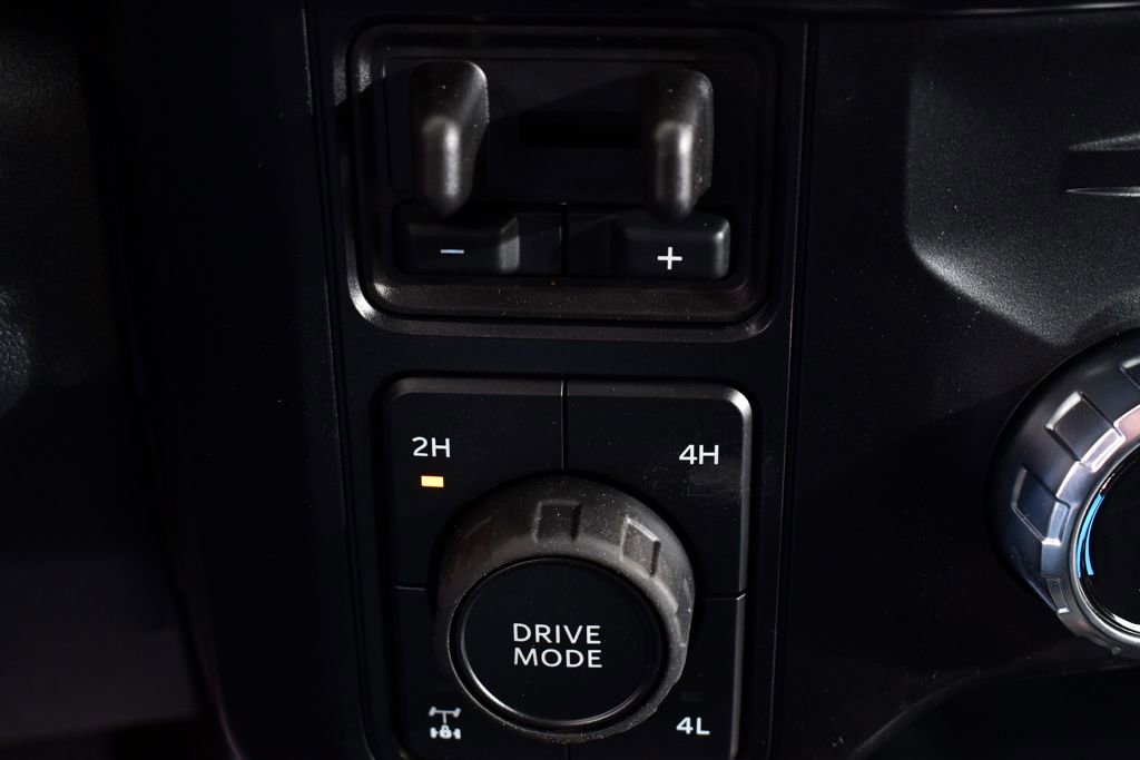 New 2026 Ford F350 Lariat w/ Black Appearance Package image 31