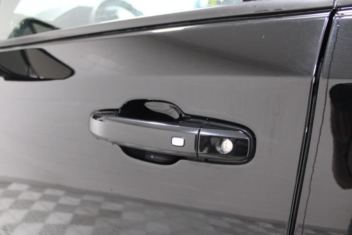 Used 2024 Chevrolet Silverado 1500 RST AWD/4WD image 16