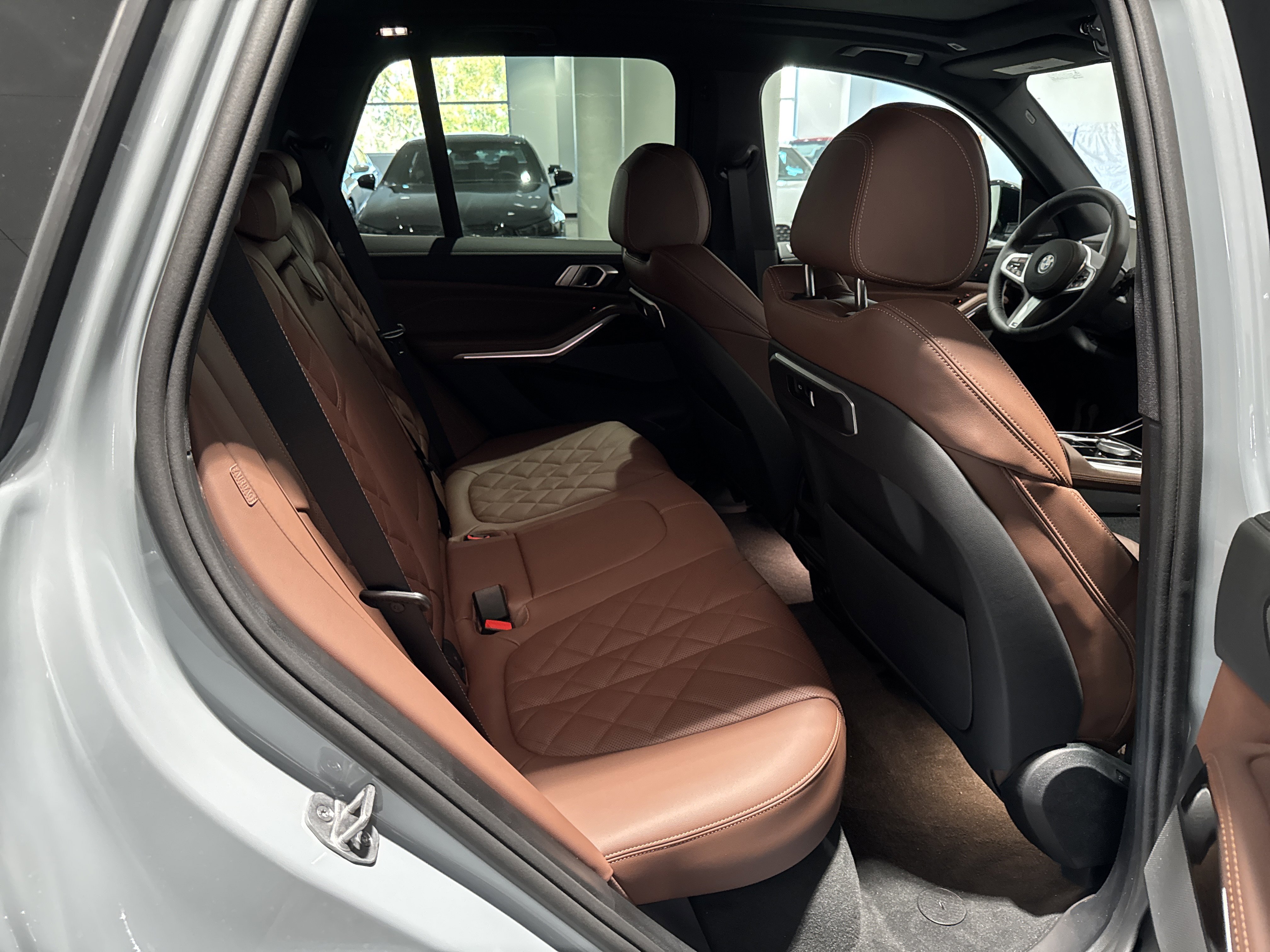 New 2026 BMW X5 xDrive40i w/ M Sport Package image 11