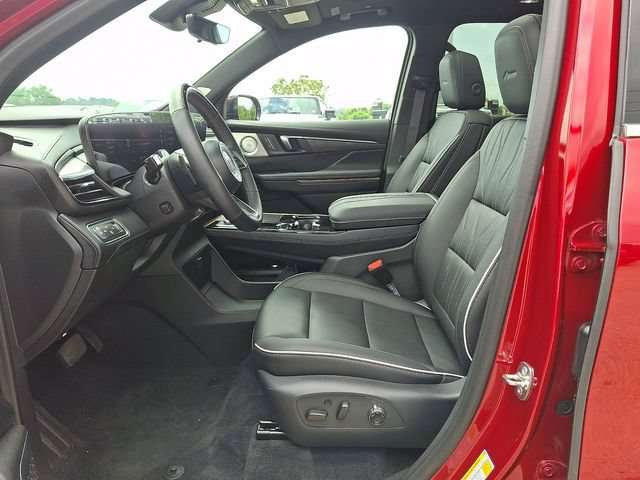 Used 2026 Buick Enclave Avenir w/ Super Cruise Package AWD/4WD image 16