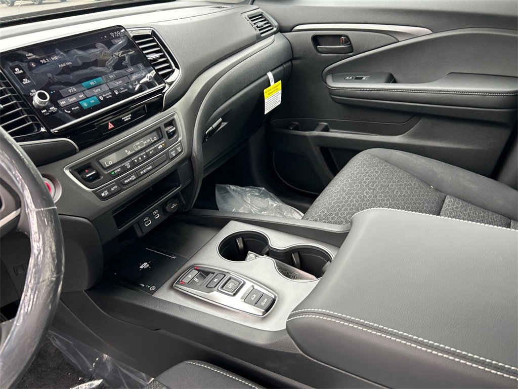 New 2025 Honda Ridgeline Sport image 11
