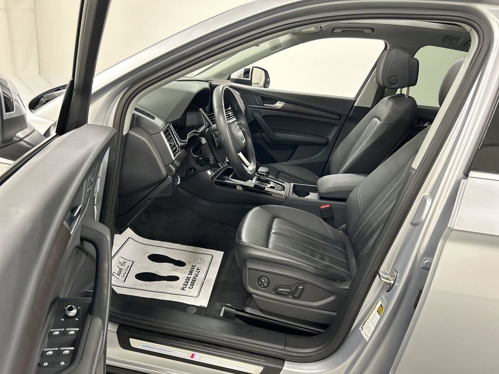 Used 2023 Audi Q5 2.0T Premium Plus w/ Premium Plus Package image 9