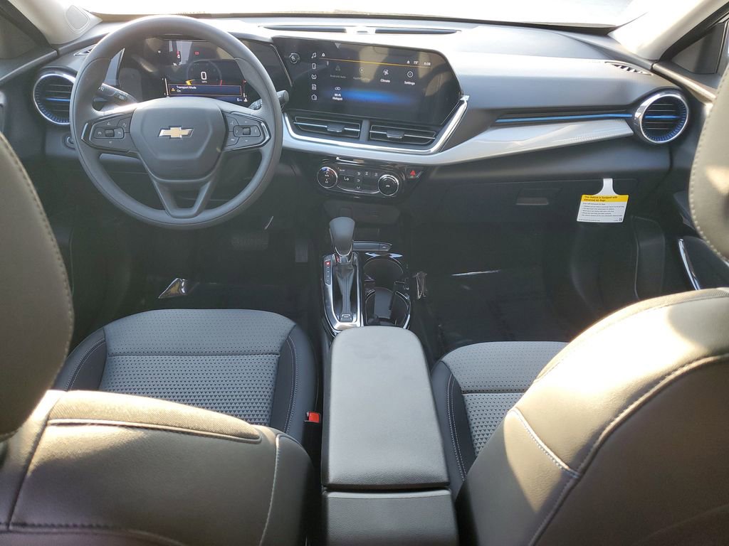 New 2026 Chevrolet Trax LT image 7