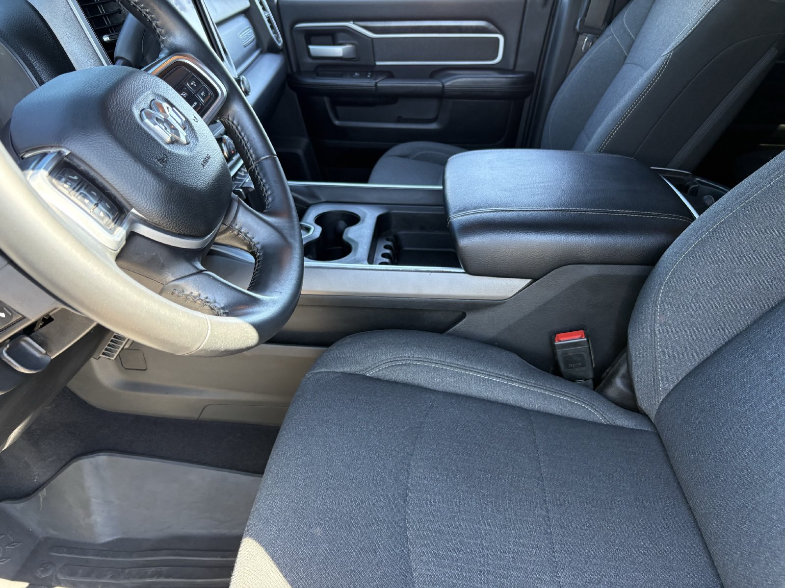 Used 2020 RAM 2500 Big Horn w/ Night Edition AWD/4WD image 22