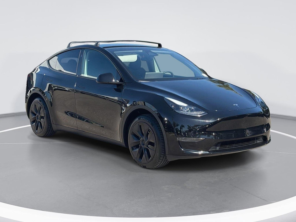 Used 2024 Tesla Model Y Long Range RWD image 1