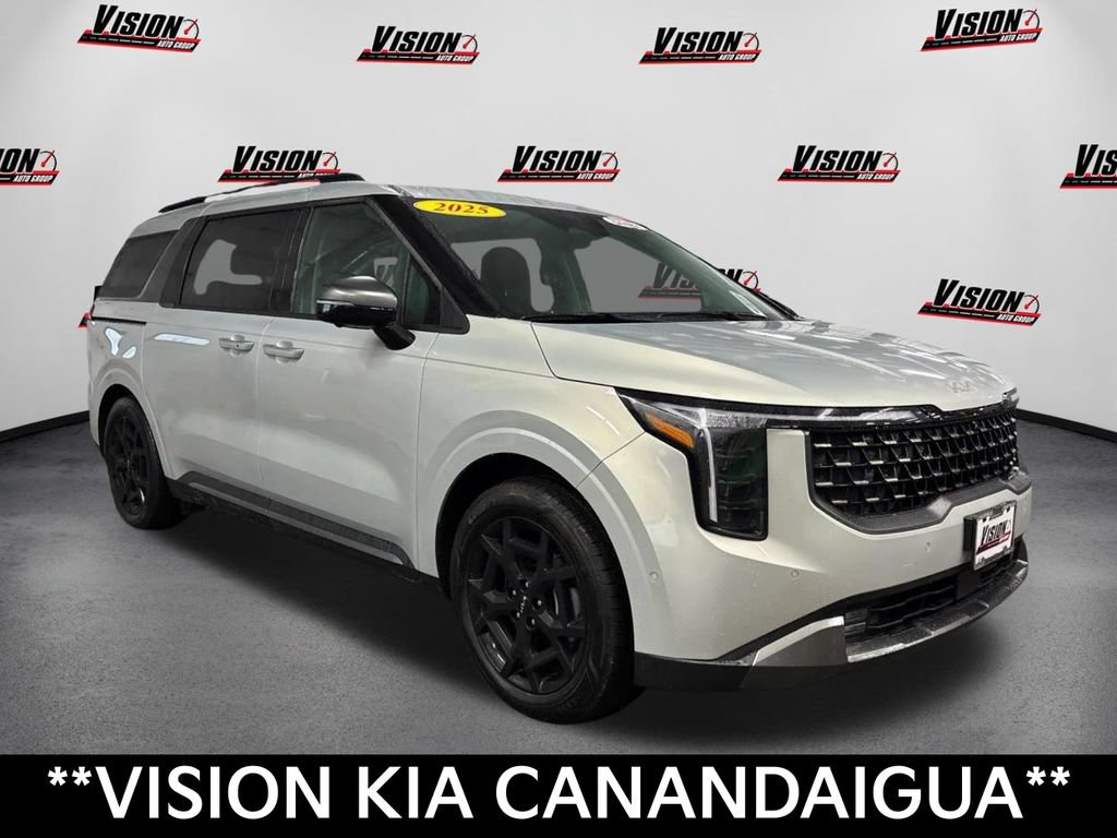 New 2025 Kia Carnival SX Prestige FWD image 3