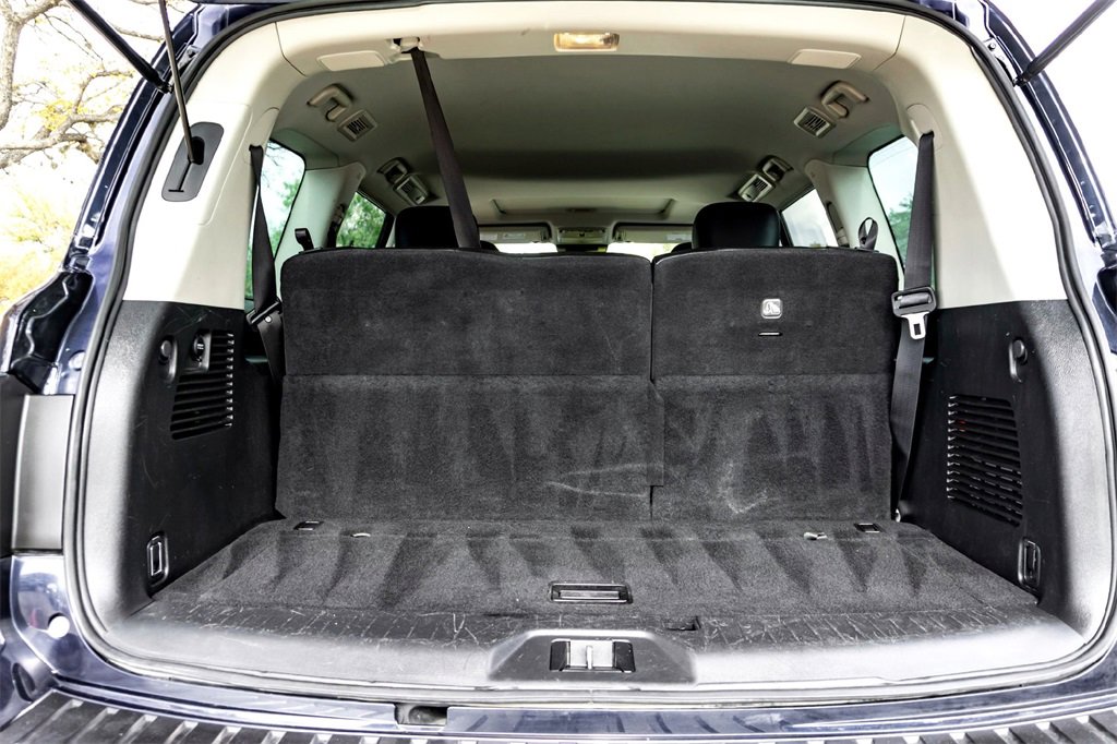 Used 2023 Nissan Armada SL w/ Captain's Chairs Package image 30