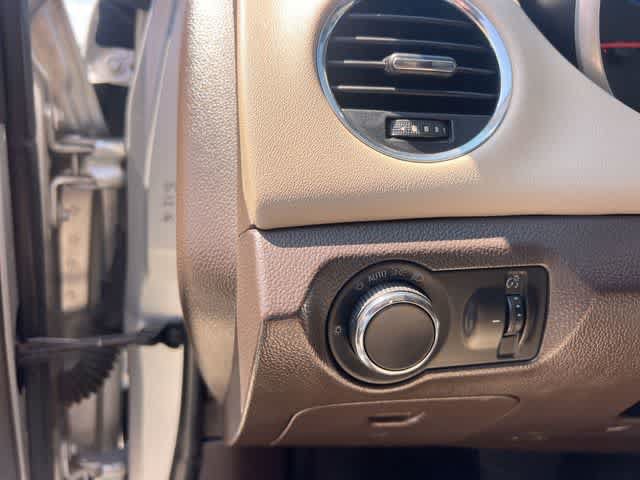 Used 2015 Chevrolet Cruze LT FWD image 27