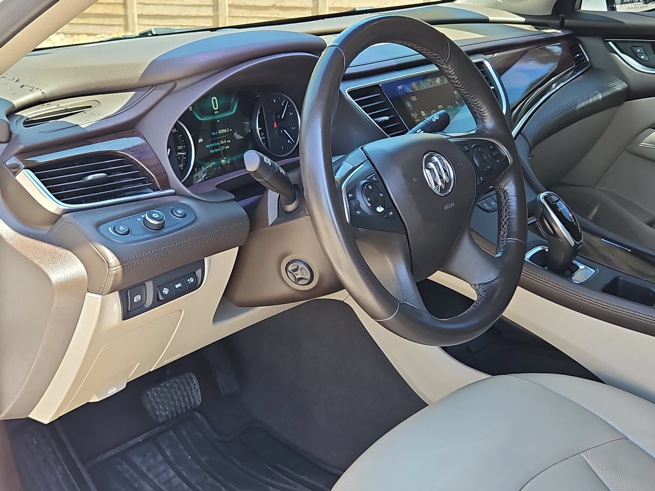 Used 2018 Buick LaCrosse Premium w/ Driver Confidence Package #2 FWD image 12