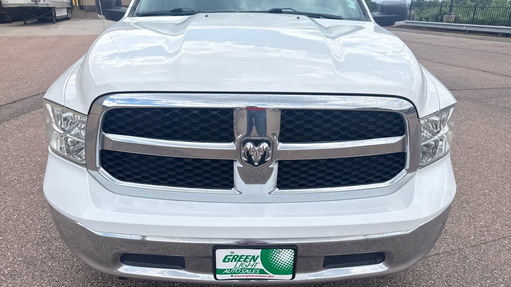 Used 2019 RAM 1500 Classic SLT w/ Luxury Group AWD/4WD image 12