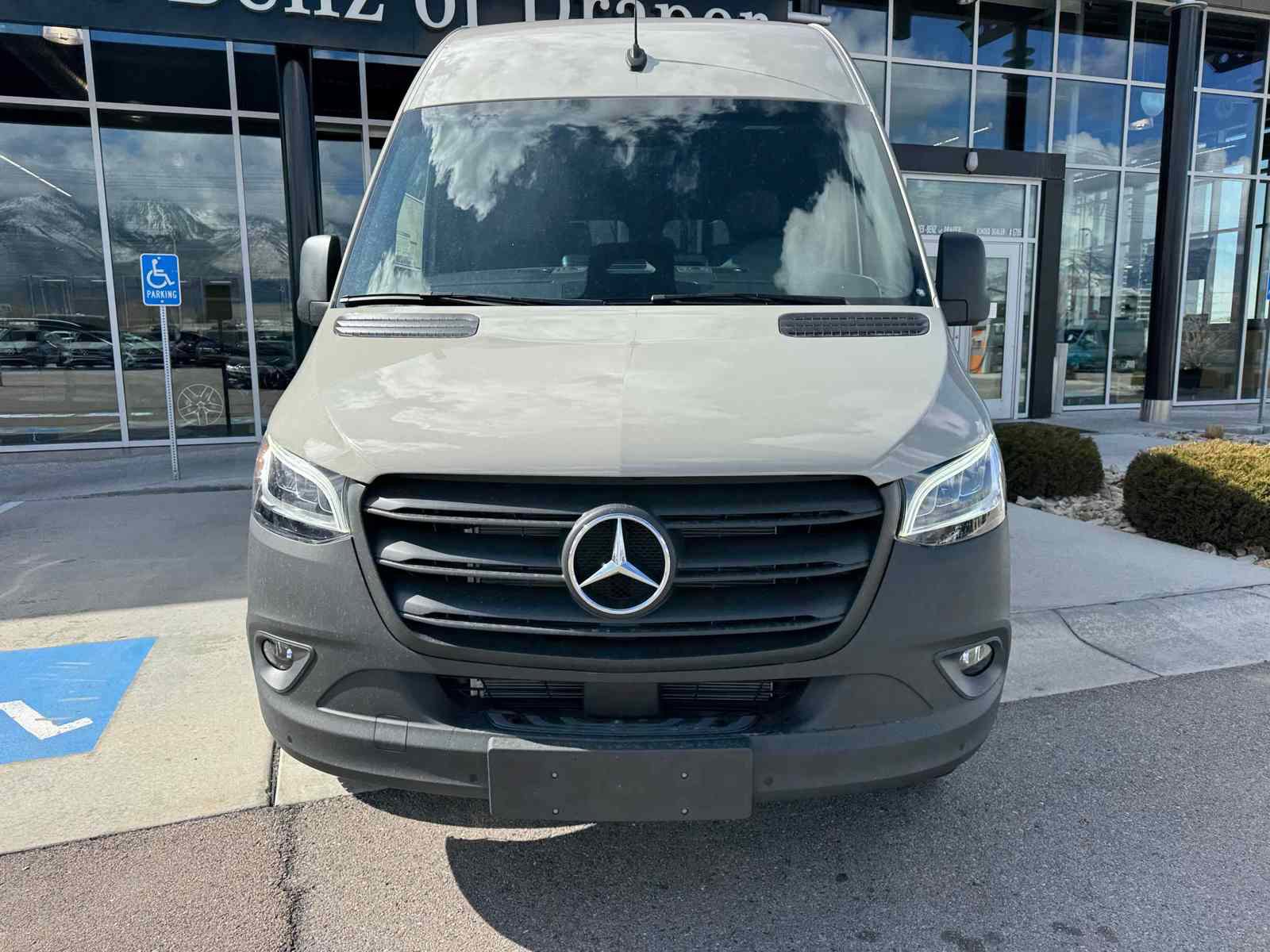 New 2025 Mercedes-Benz Sprinter 2500 image 13