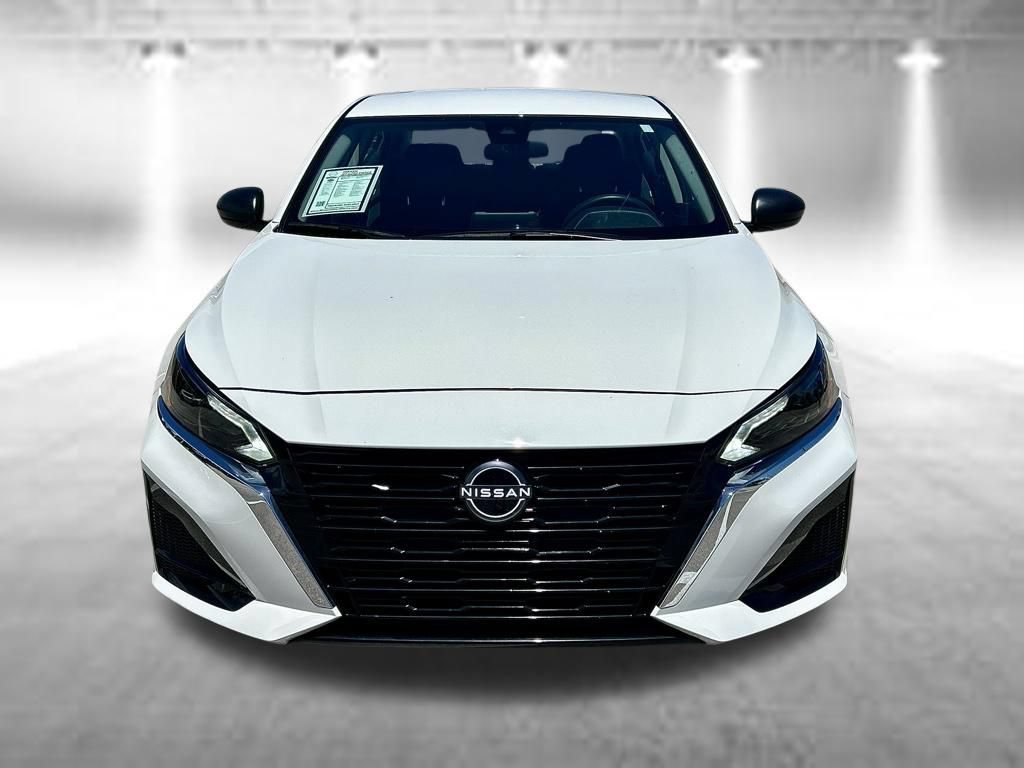 Certified 2025 Nissan Altima 2.5 S FWD image 2