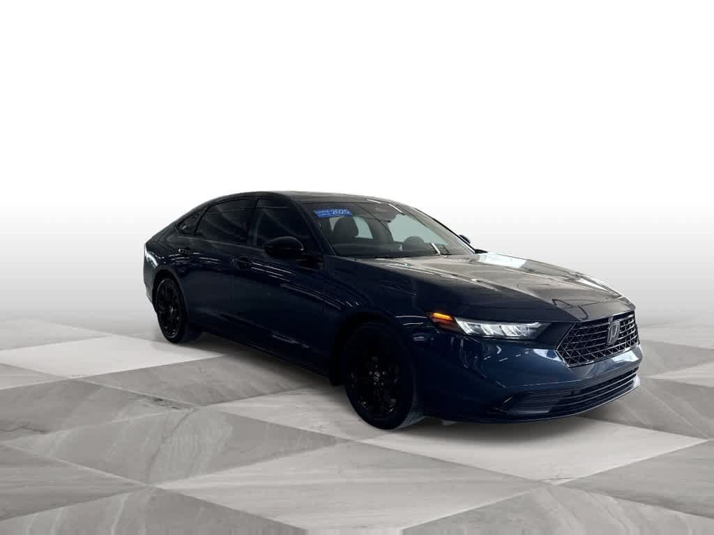 Used 2025 Honda Accord SE image 2