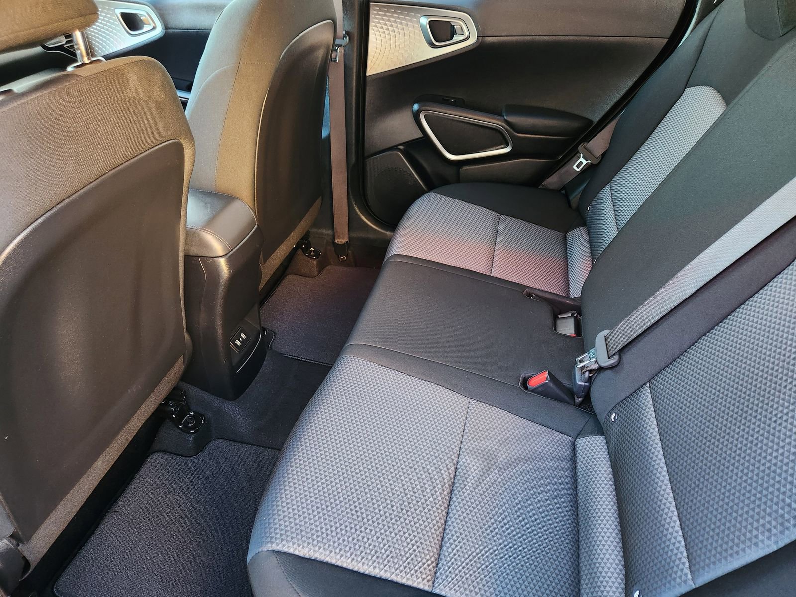 Used 2023 Kia Soul S image 35