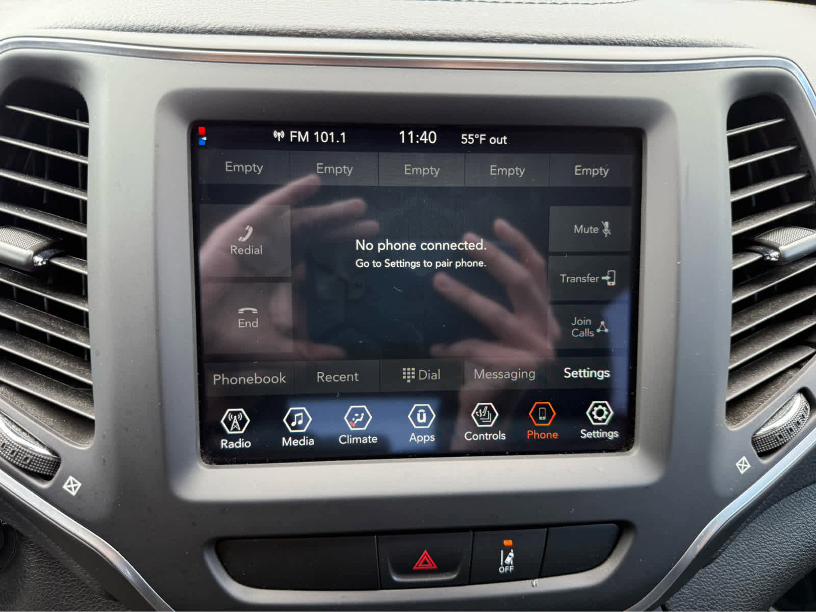 Used 2022 Jeep Cherokee Latitude AWD/4WD image 22