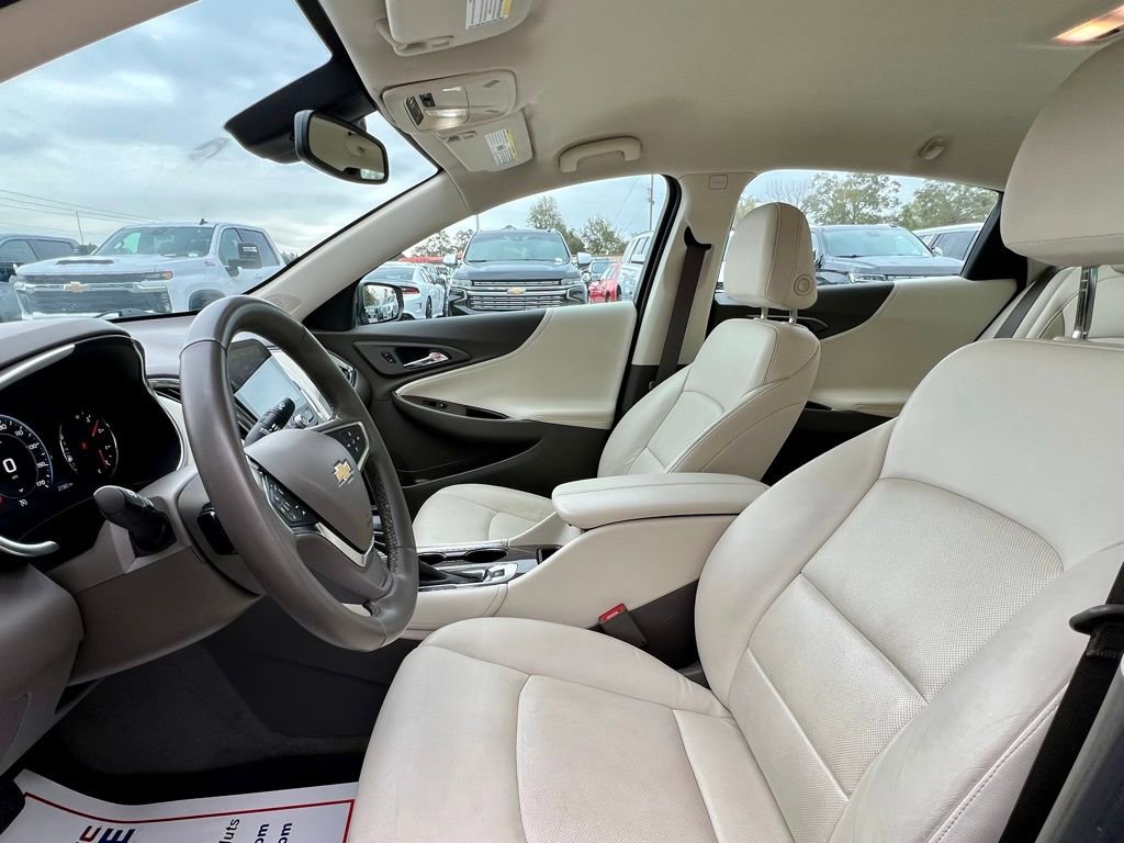 Used 2024 Chevrolet Malibu LT image 18