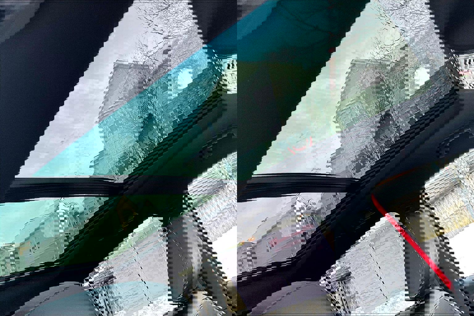 Used 2024 Volkswagen Tiguan SE R-Line image 21