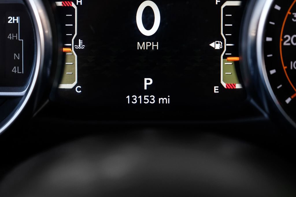 Used 2022 Jeep Gladiator Sport image 3