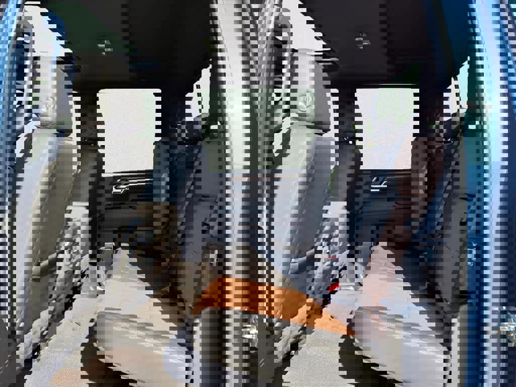 Used 2024 Chevrolet Silverado 2500 High Country w/ High Country Premium Package image 10