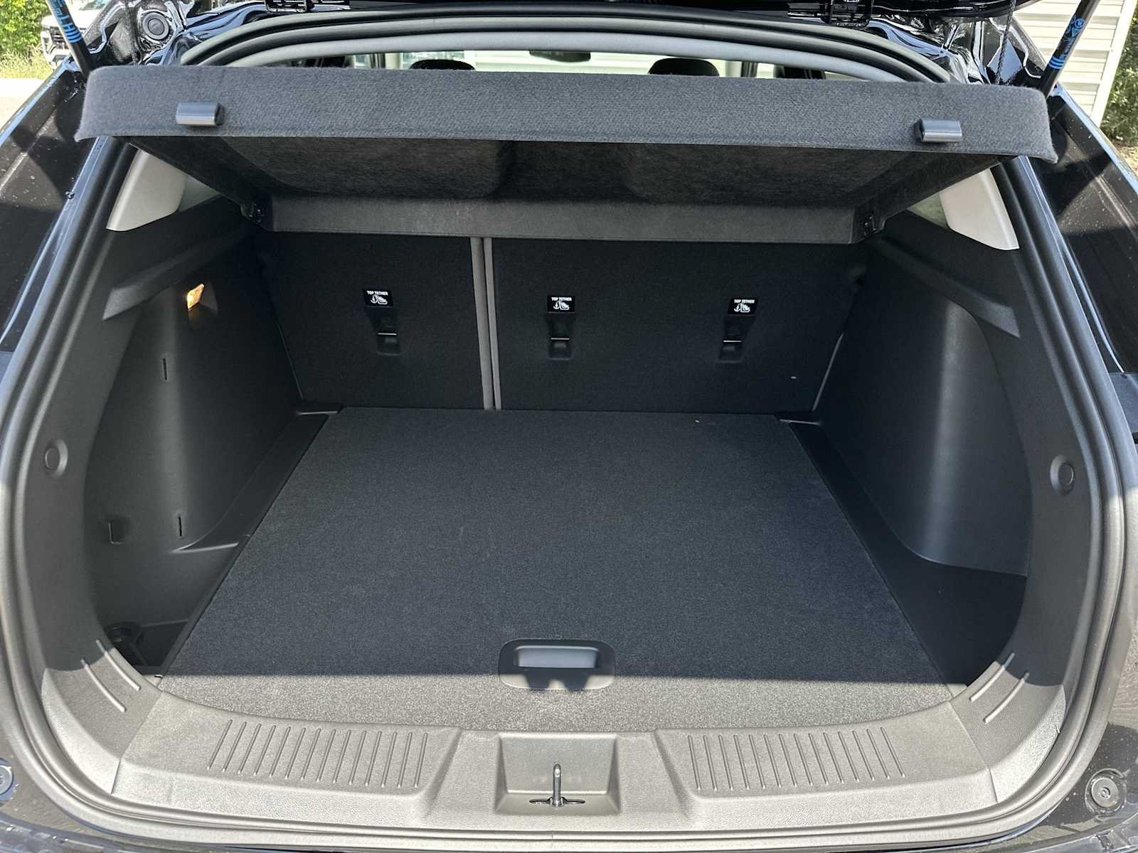 New 2026 Chevrolet Trax ACTIV w/ Sunroof Package FWD image 25