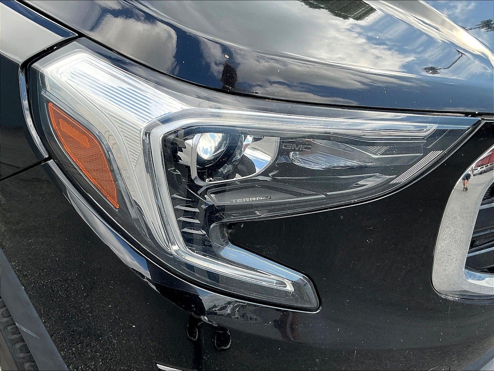 Used 2019 GMC Terrain SLE w/ Driver Convenience Package AWD/4WD image 30