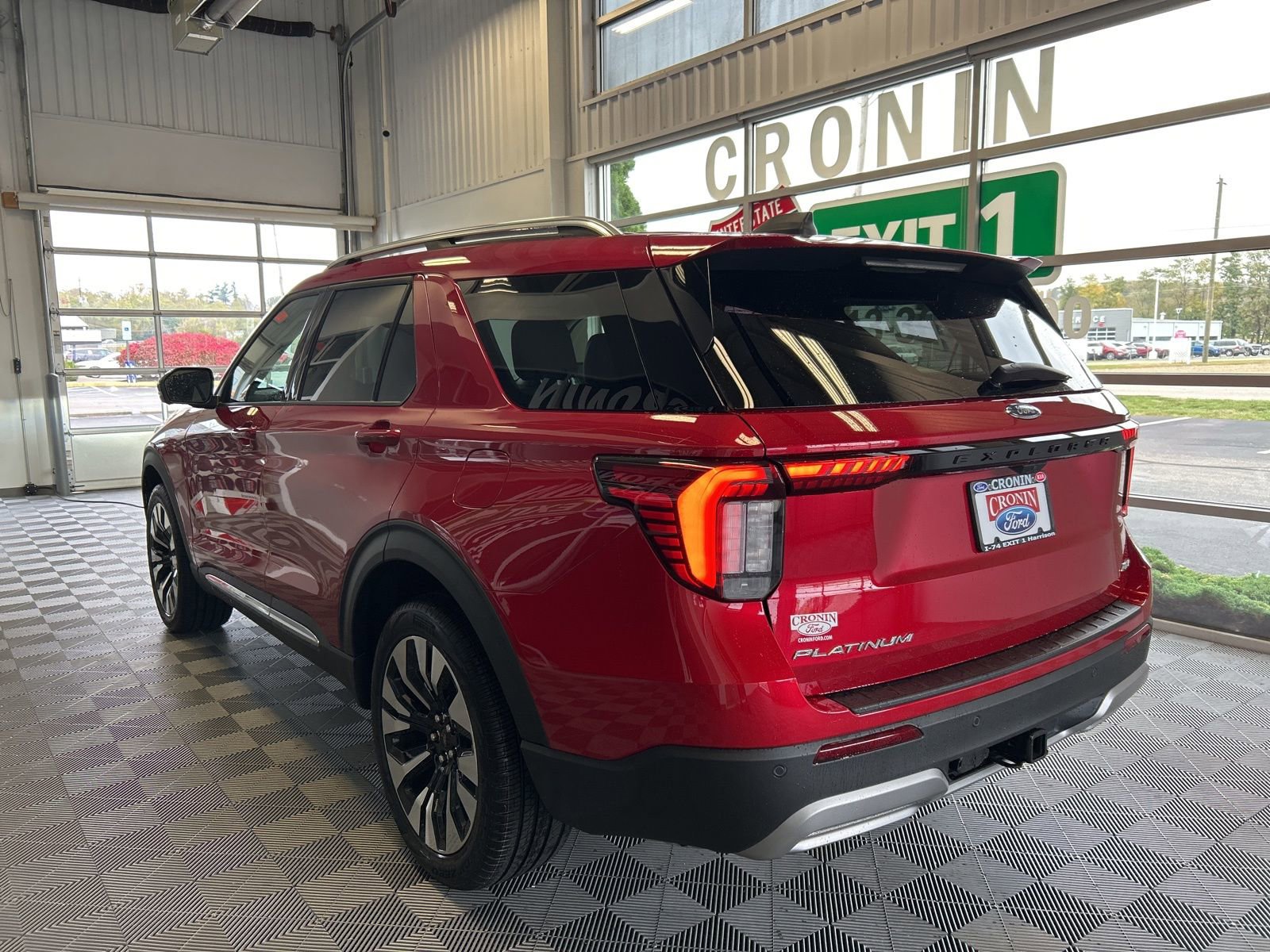 New 2026 Ford Explorer Platinum image 4