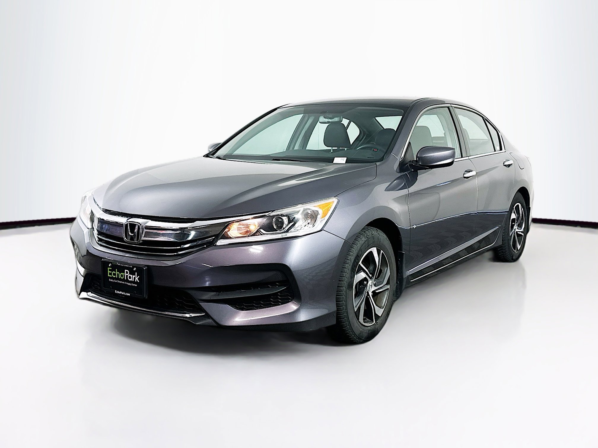 Used 2016 Honda Accord LX image 3