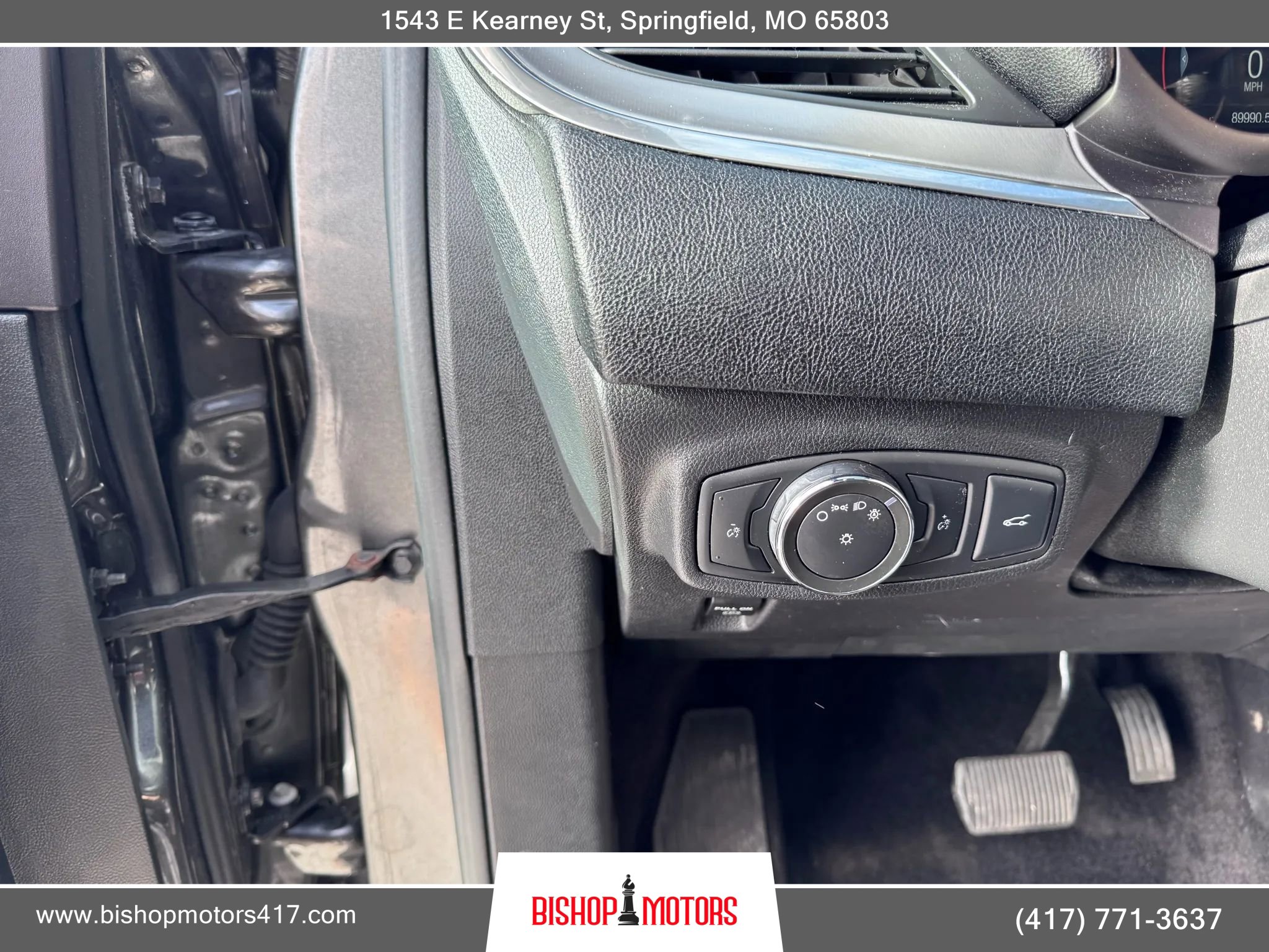 Used 2017 Lincoln MKC Premiere FWD image 32