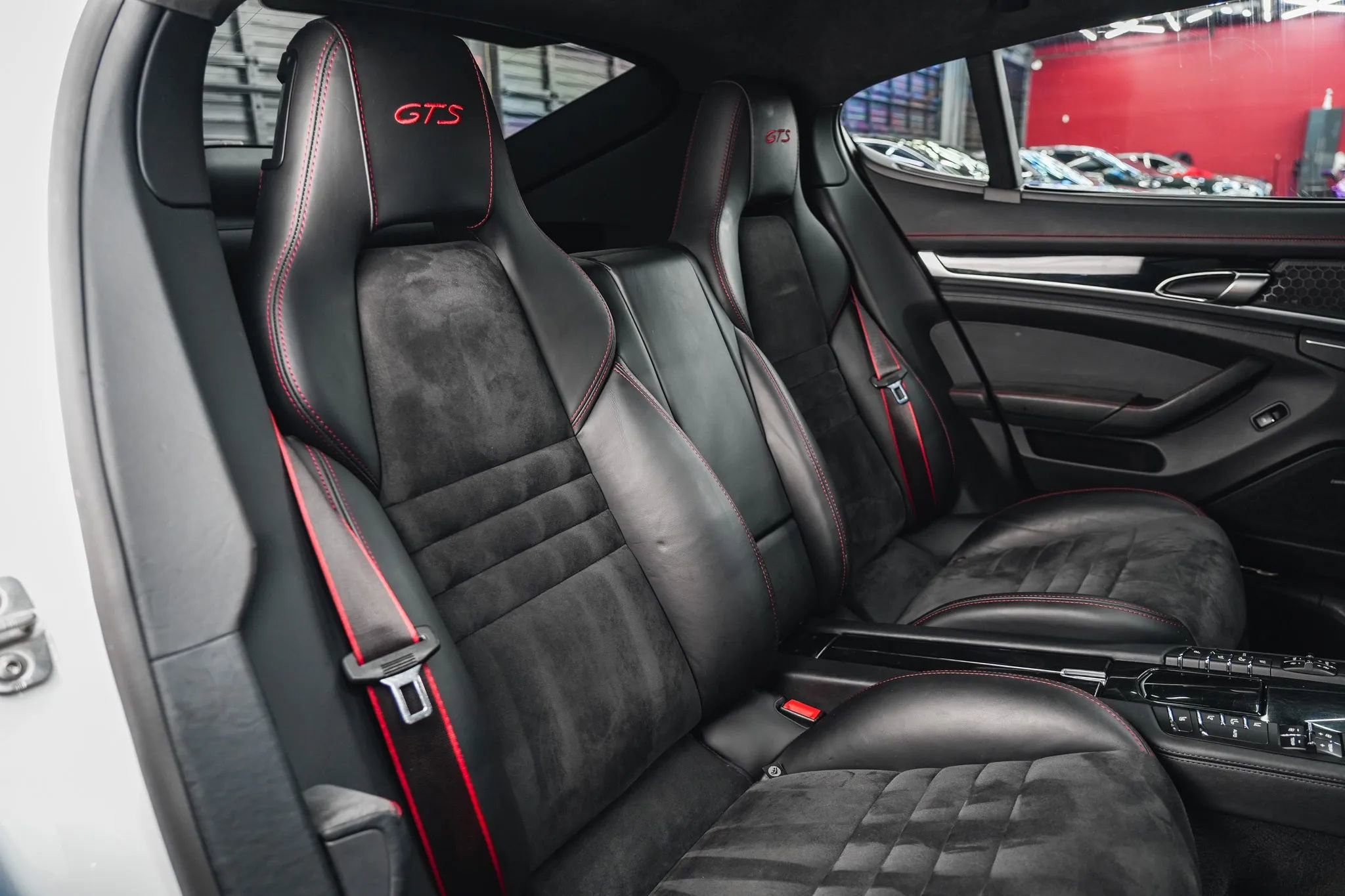 Used 2015 Porsche Panamera GTS w/ Premium Package Plus image 55