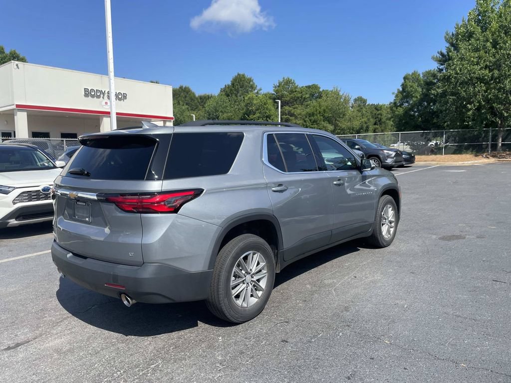 Used 2023 Chevrolet Traverse LT FWD image 8