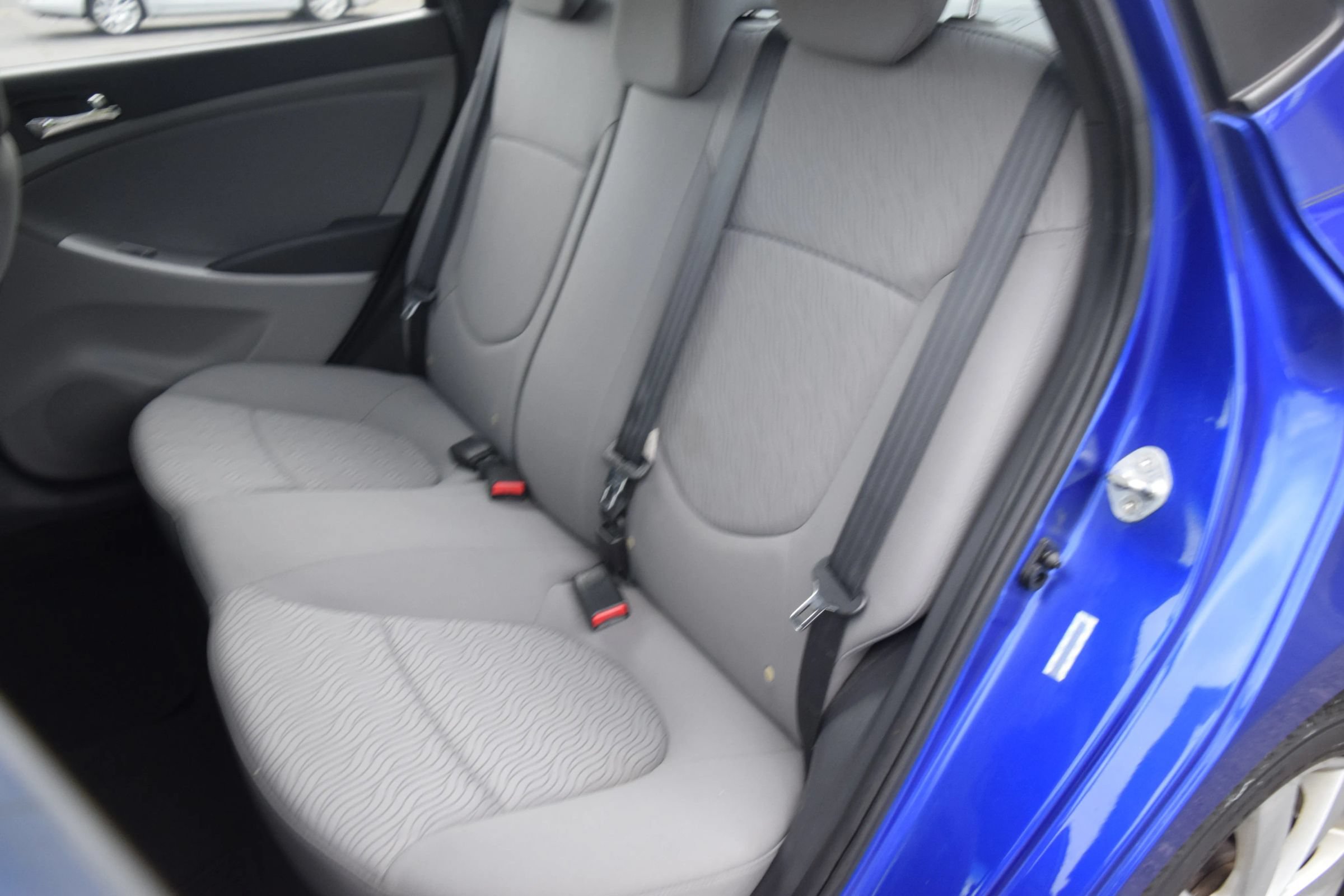 Used 2014 Hyundai Accent GLS w/ Option Group 2 FWD image 8