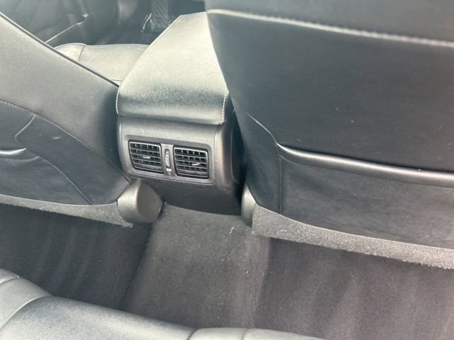 Used 2017 Toyota Camry XLE FWD image 18