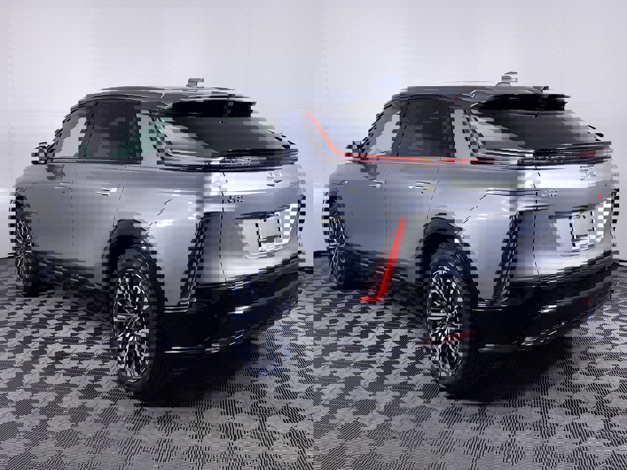 Certified 2024 Cadillac Lyriq Sport AWD/4WD image 18