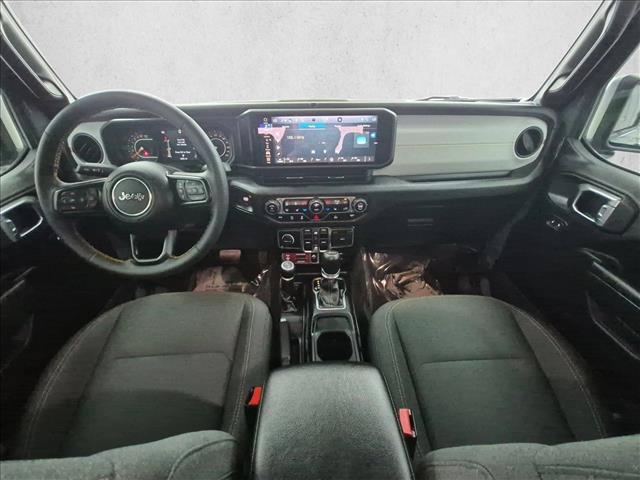 Certified 2024 Jeep Gladiator Sport AWD/4WD image 18