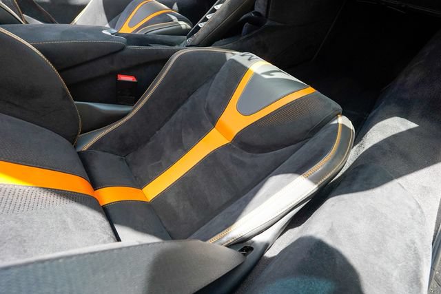 Used 2018 McLaren 720S Performance RWD image 90