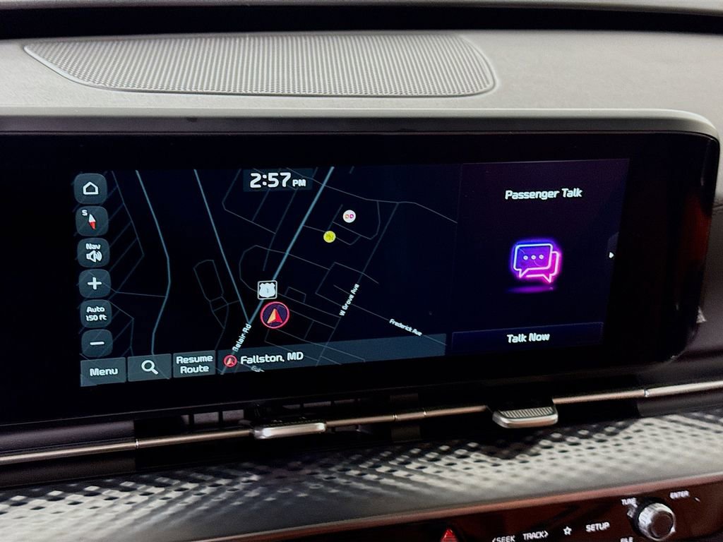 Used 2024 Kia Carnival SX Prestige image 6