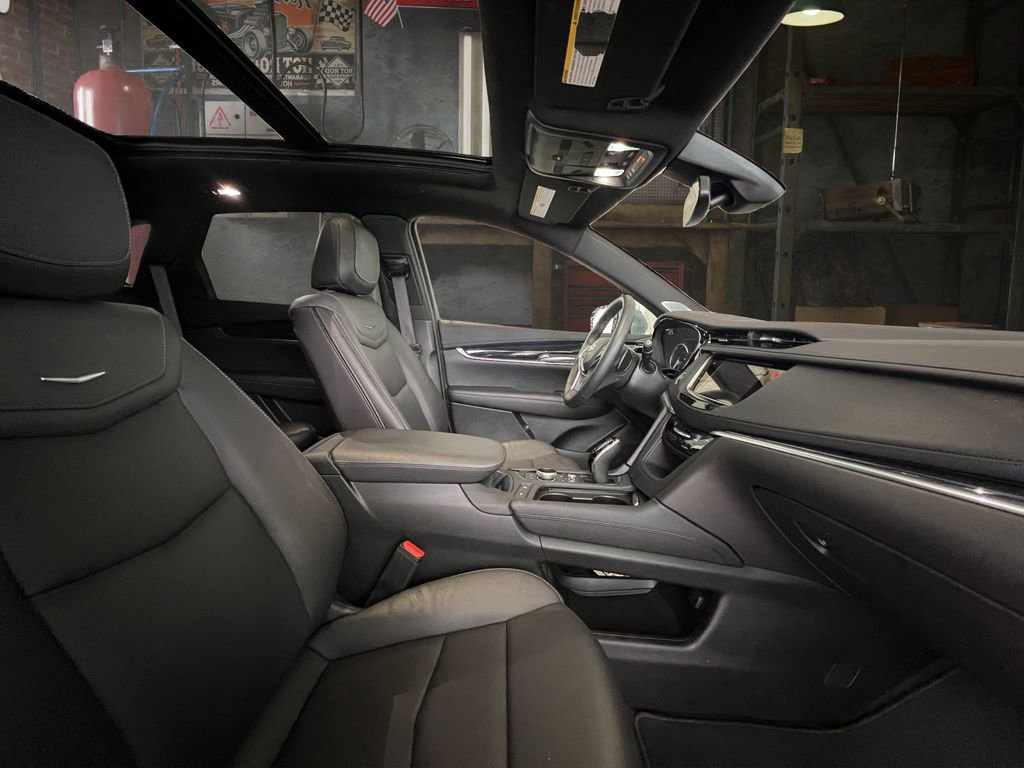 Certified 2025 Cadillac XT5 Premium Luxury image 15