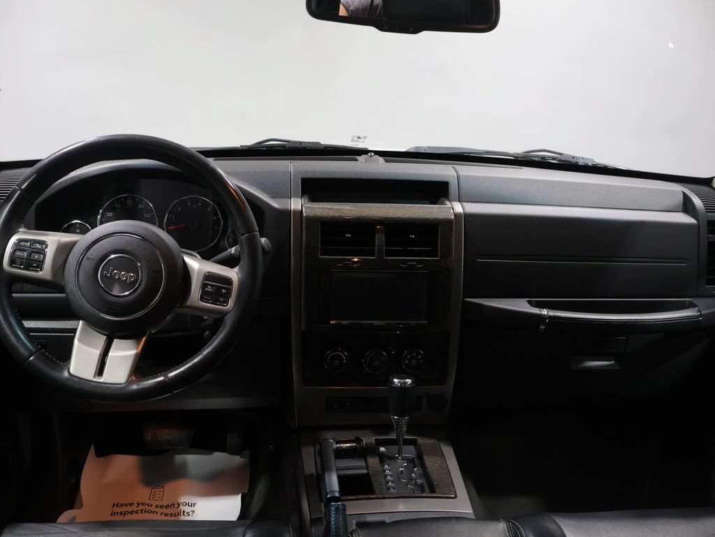 Used 2012 Jeep Liberty Limited Jet w/ Trailer Tow Class III Group AWD/4WD image 17