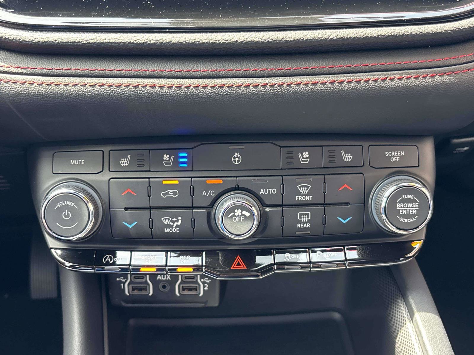 Used 2024 Dodge Durango GT image 19
