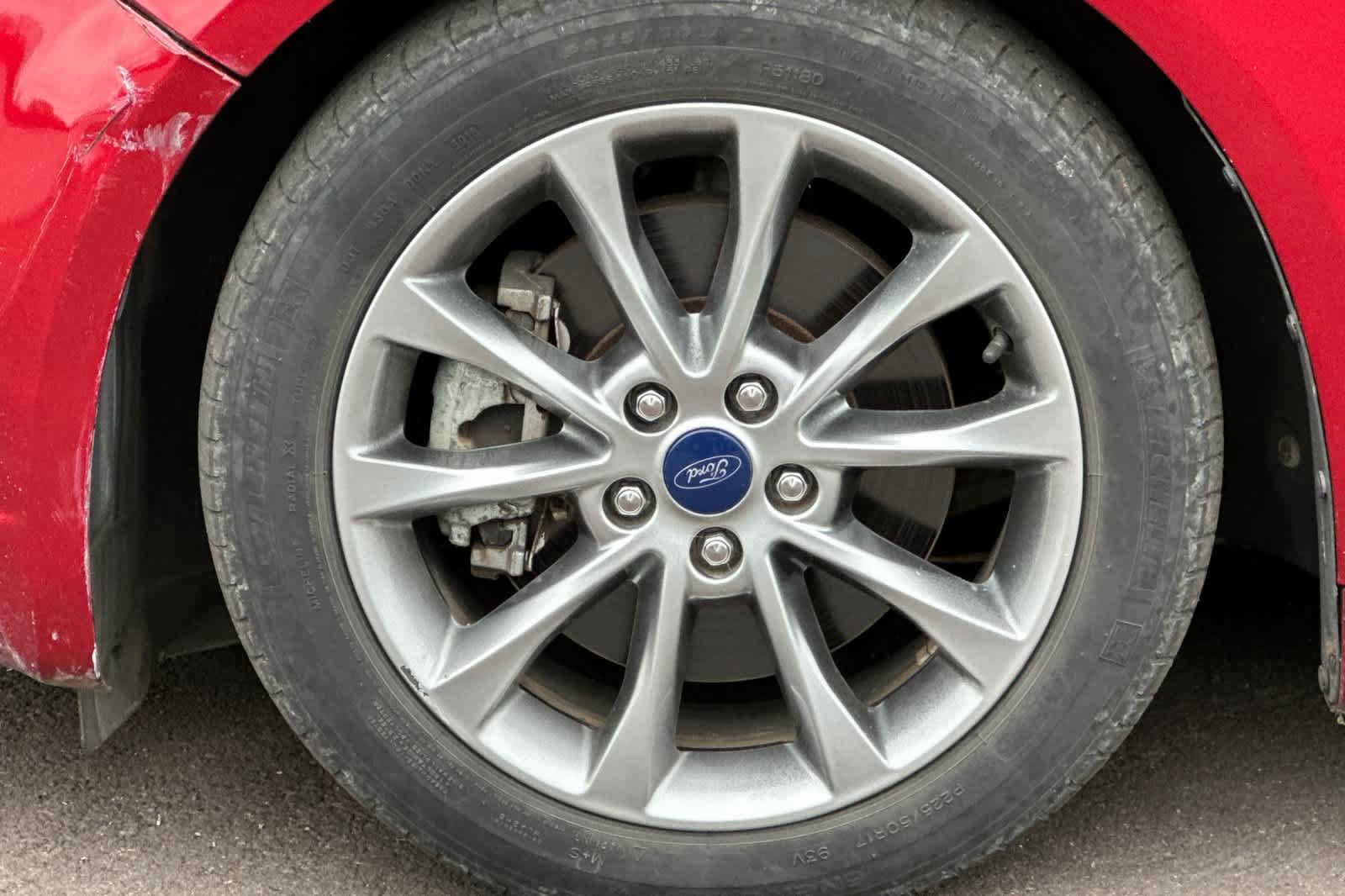 Used 2017 Ford Fusion Energi SE FWD image 25