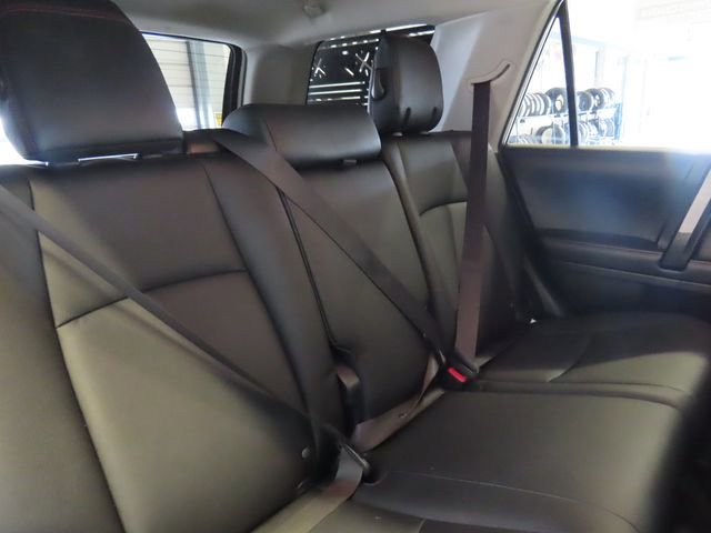 Used 2019 Toyota 4Runner TRD Off-Road Premium AWD/4WD image 30