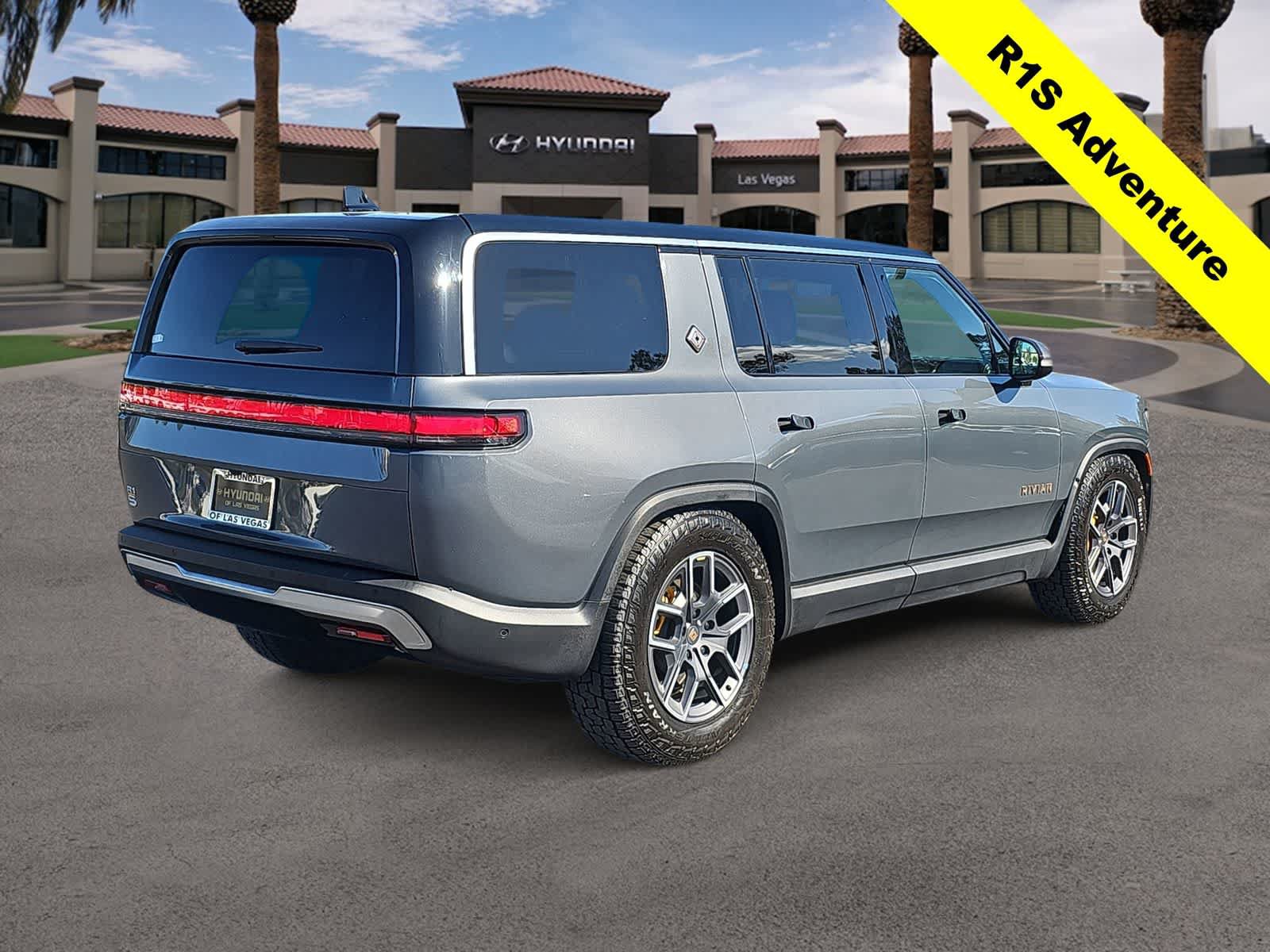 Used 2024 Rivian R1S Adventure AWD/4WD image 8