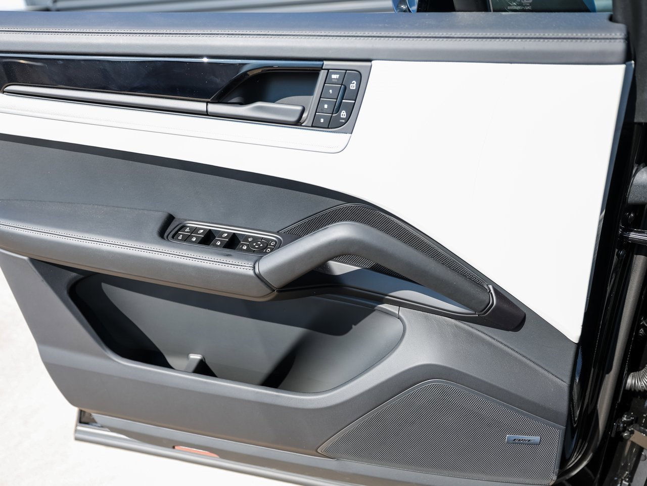 New 2026 Porsche Cayenne S image 23