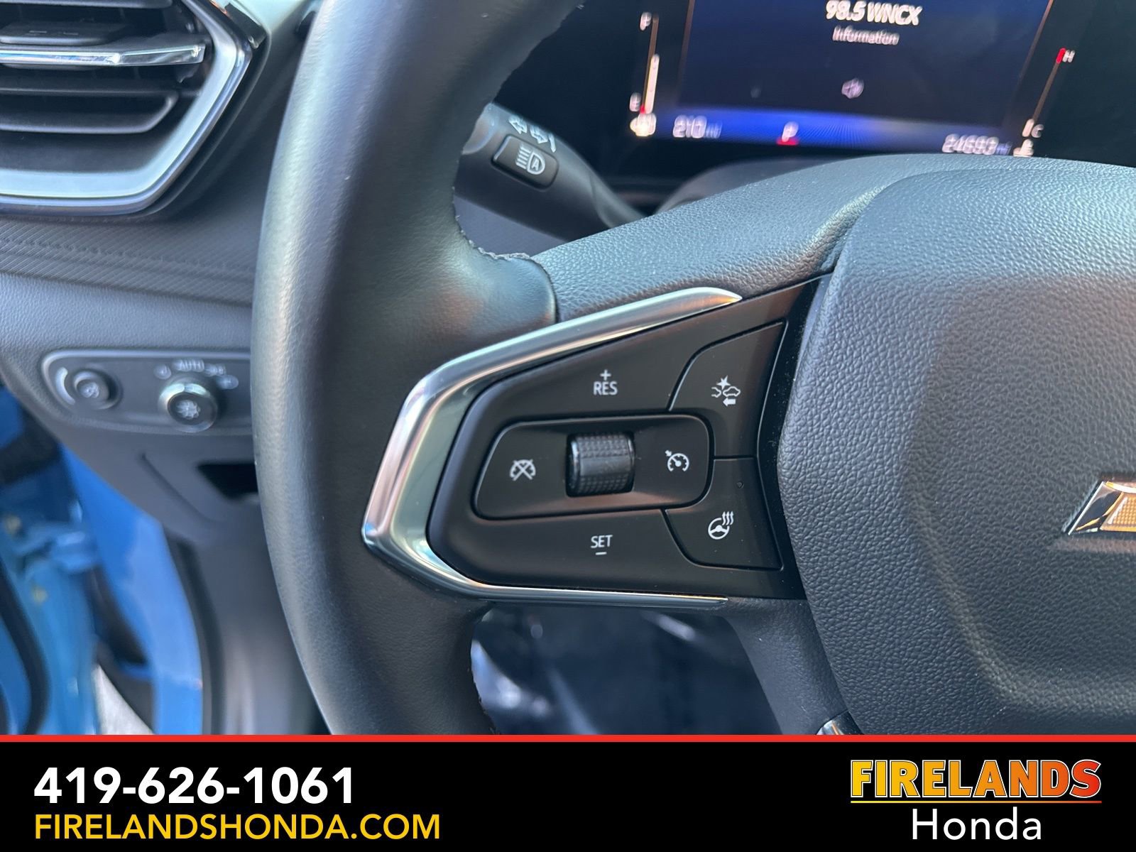 Used 2024 Chevrolet TrailBlazer LT w/ LT Cold Weather Package image 16