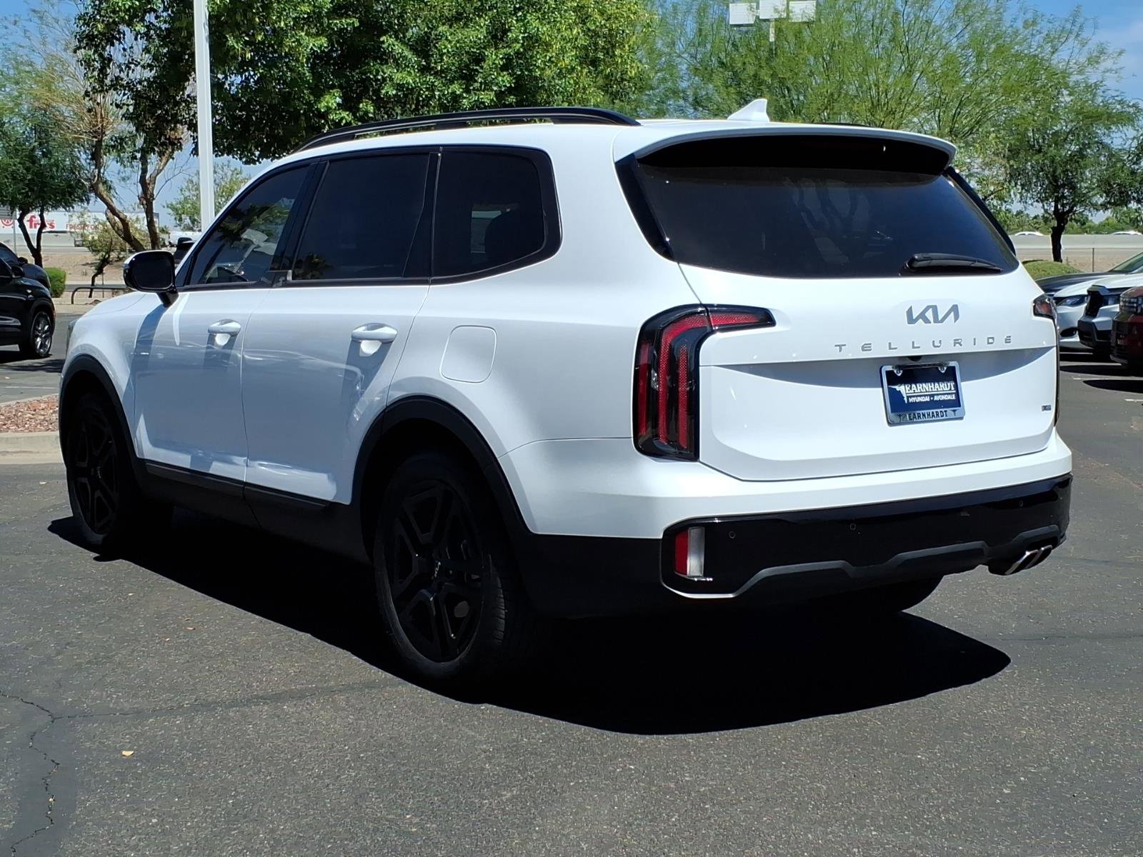 Used 2024 Kia Telluride SX Prestige X-Line image 3